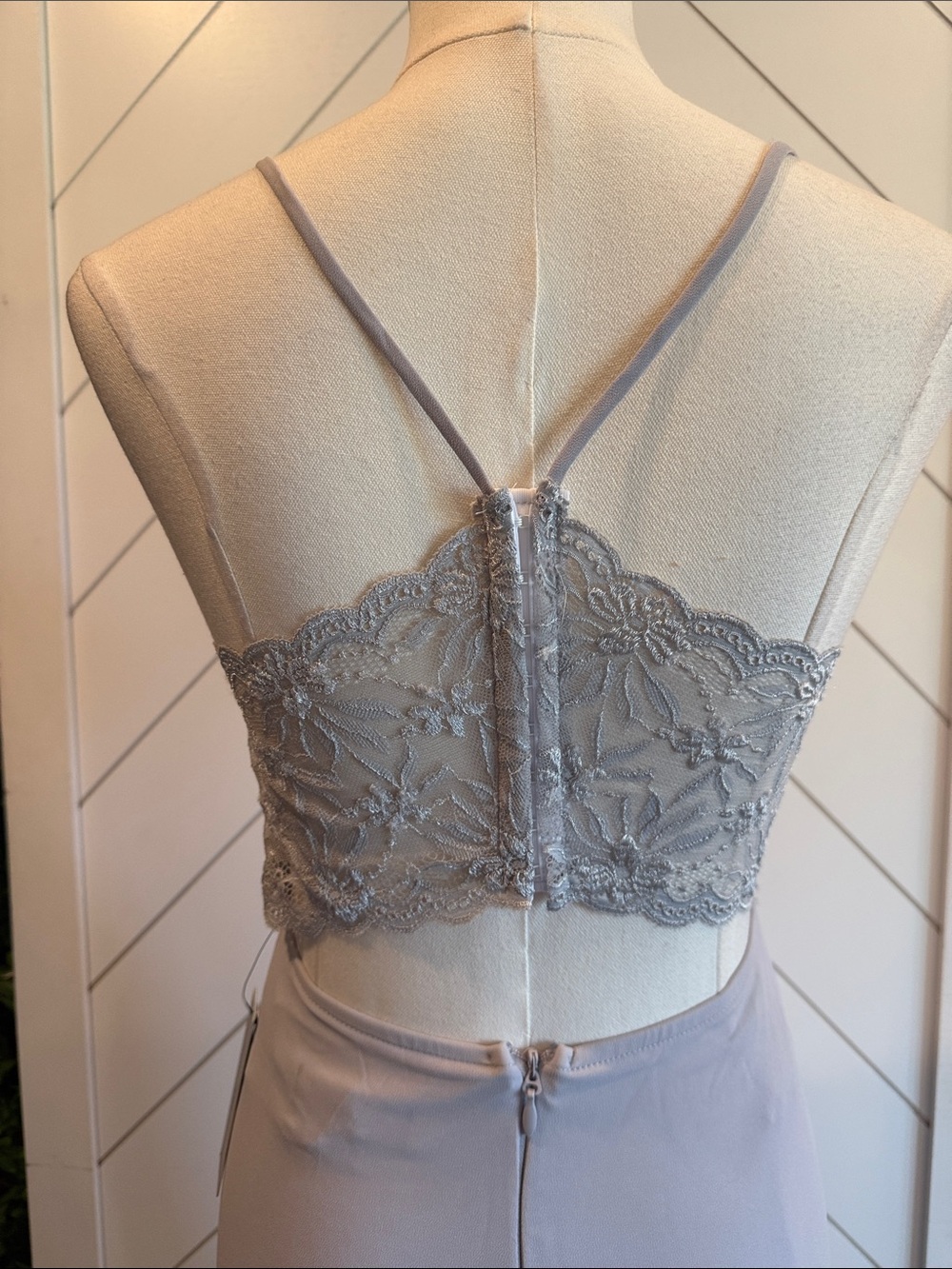 NWT- Story of a Starry Night Lavender Grey Backless Lace Maxi Dress - Picture 12 of 16